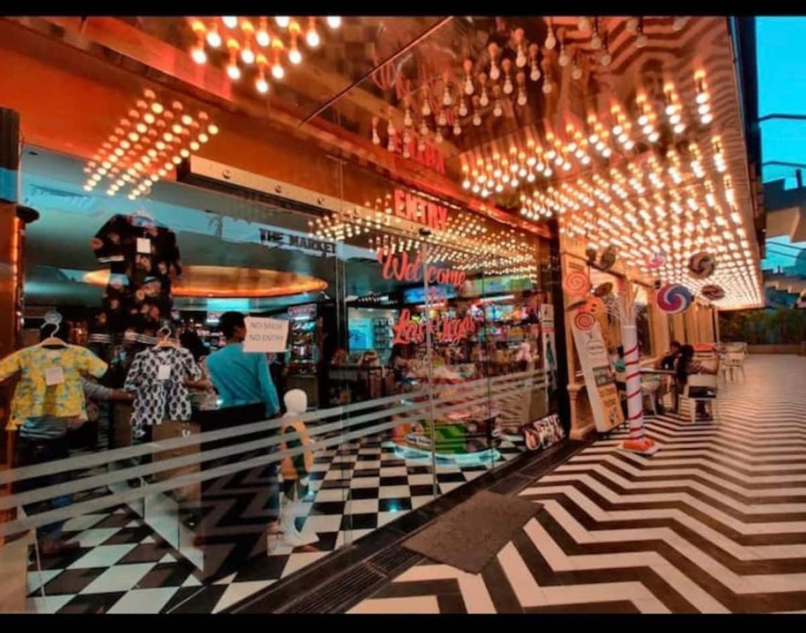 Hotel Blue Diamond Jaipur Bagian luar foto