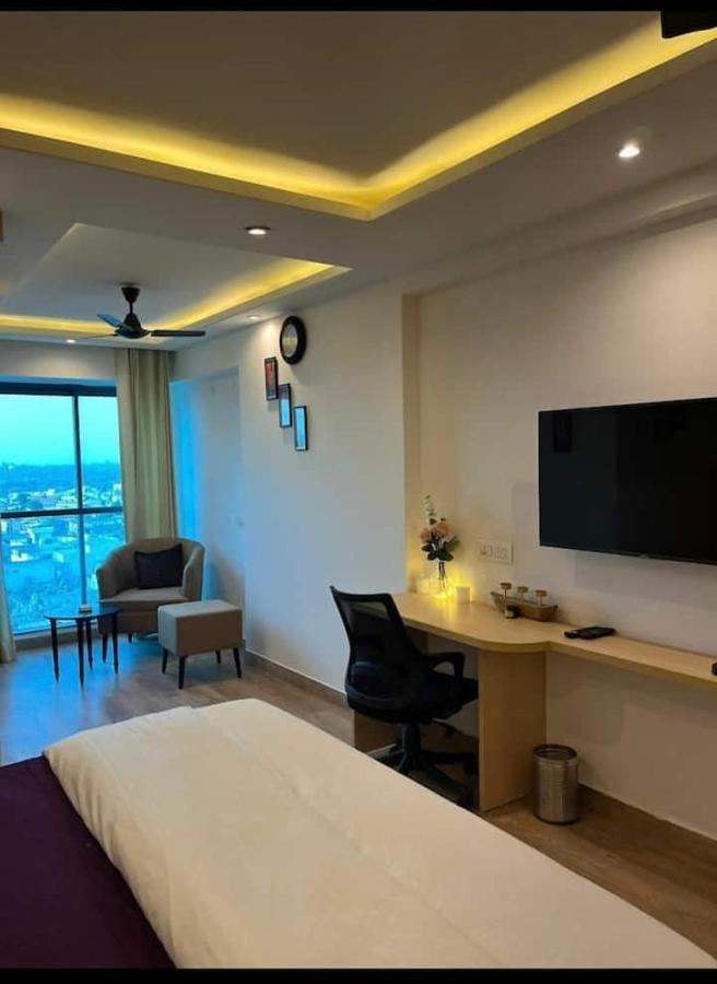 Hotel Blue Diamond Jaipur Bagian luar foto